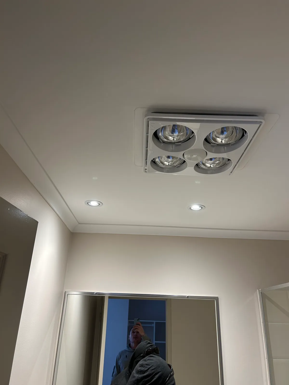 Bathroom heat, light and exhaust unit