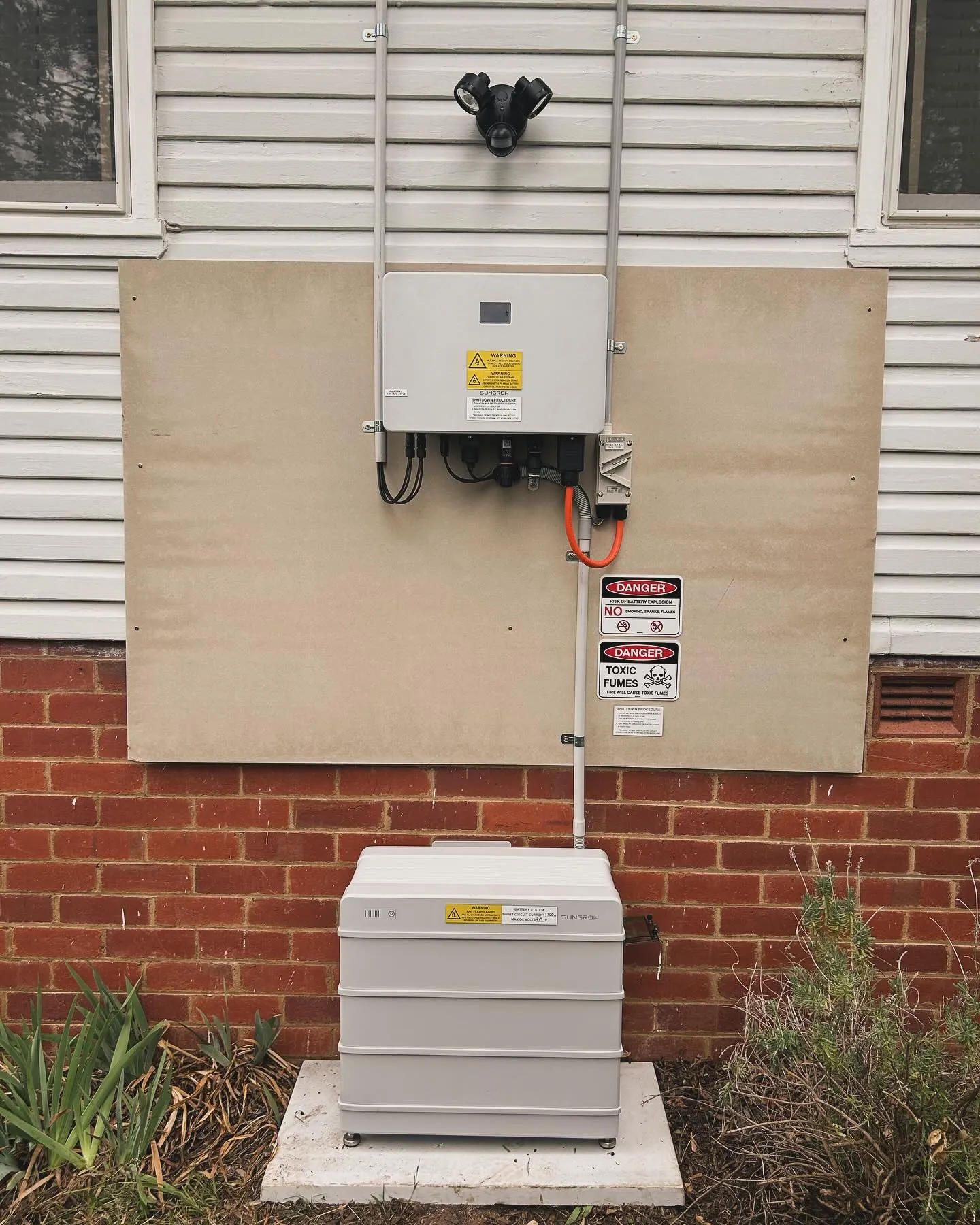 Battery and inverter install